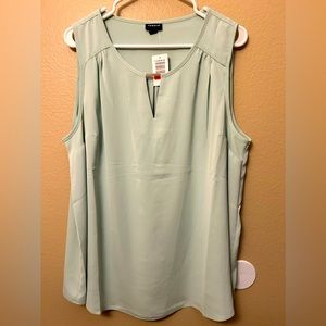 NWT Torrid top size 1
